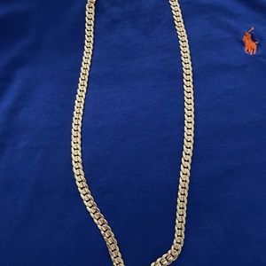 SORRY SOLD a while AGO DIFFERENT PLC. GOLD CHAIN (REAL GOLD) NOT PLATED ASKING